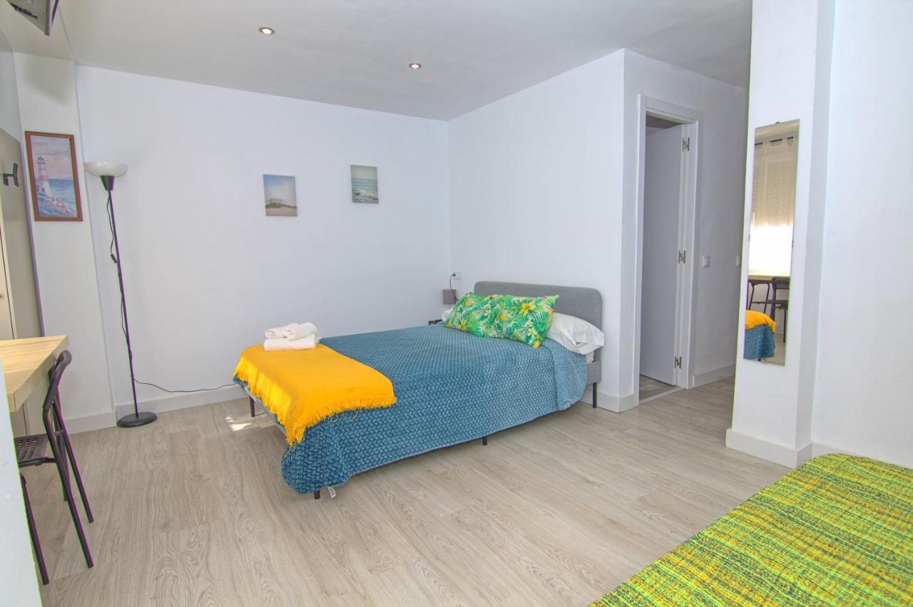 Mercado Huelin Apartments Малага Экстерьер фото